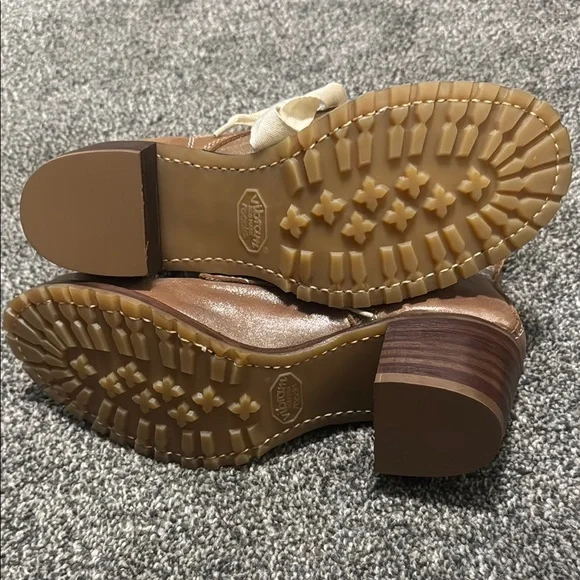 Frye Gal Meets Glam Pink Shimmer Sabrina Lace Up 9.5 NEW - Picture 3 of 7